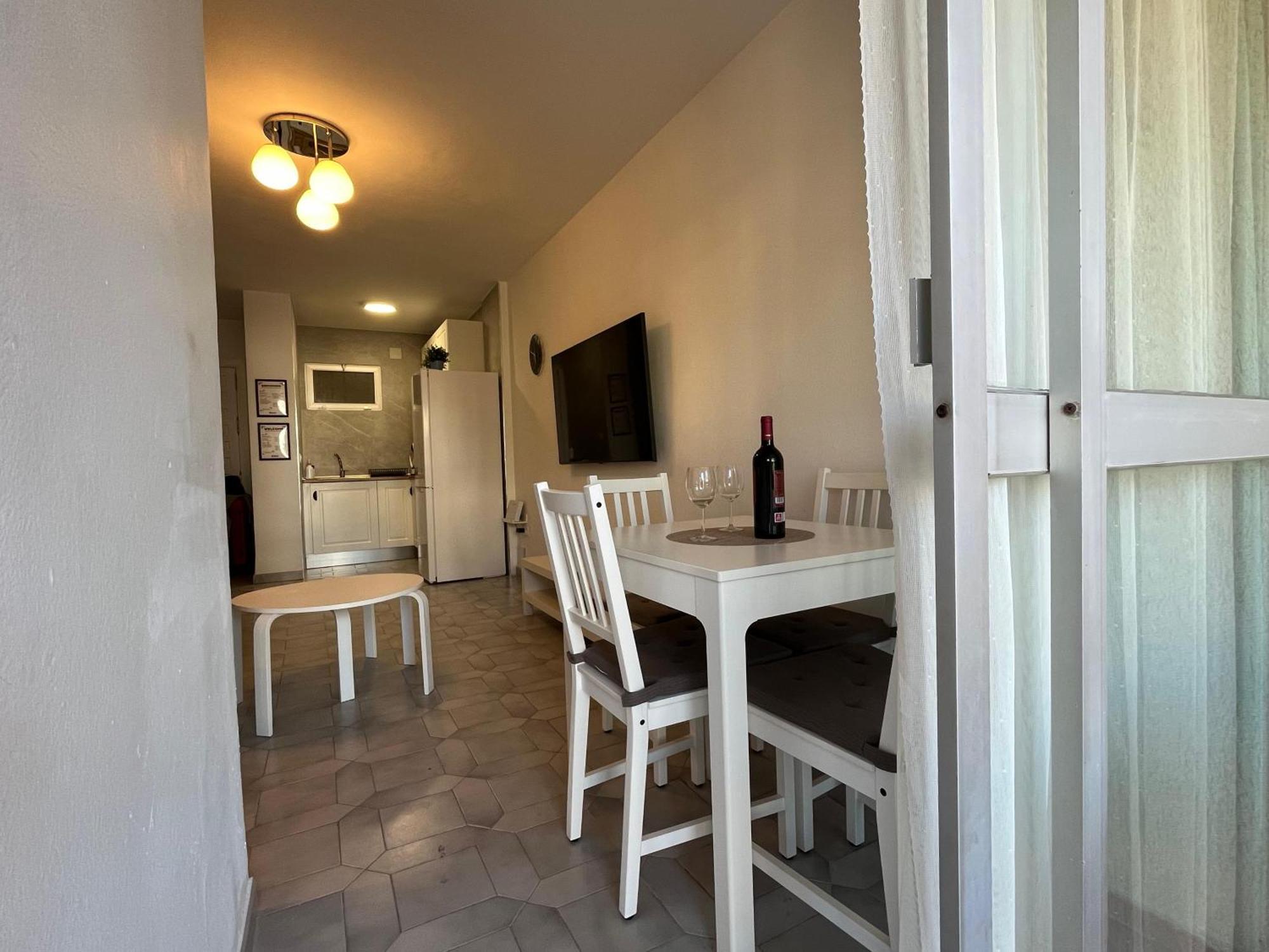 Apartamento Entero, Enormes Piscinas, Terraza Y Playa 贝纳尔马德纳 外观 照片